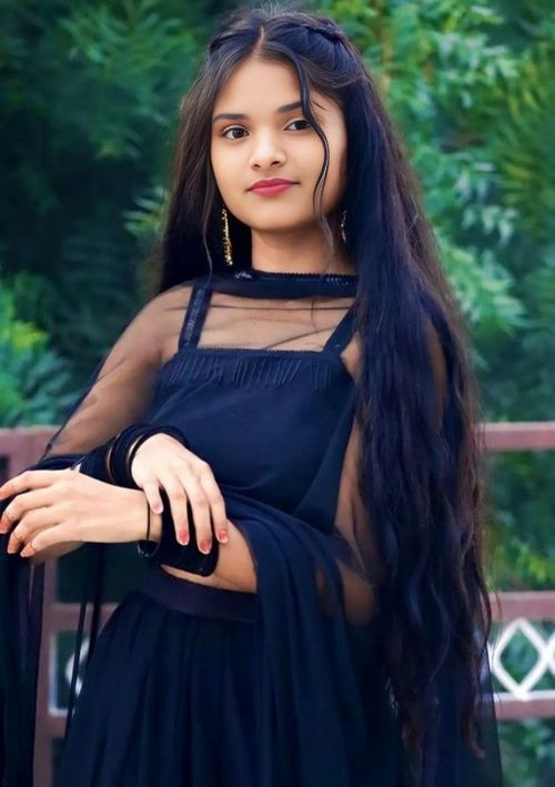ladies profile pic