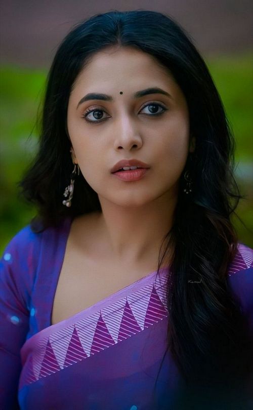 ladies profile pic