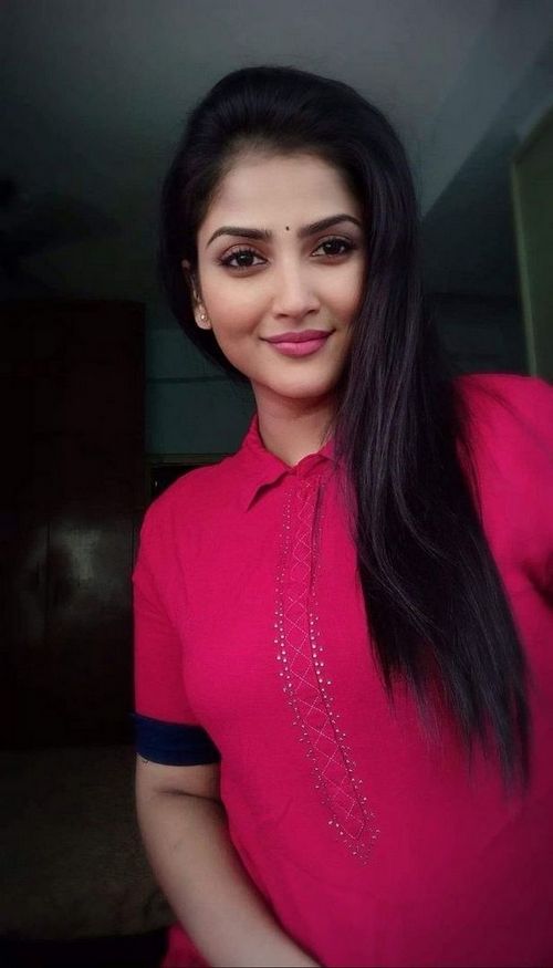 ladies profile pic