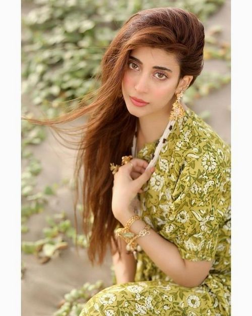 ladies profile pic