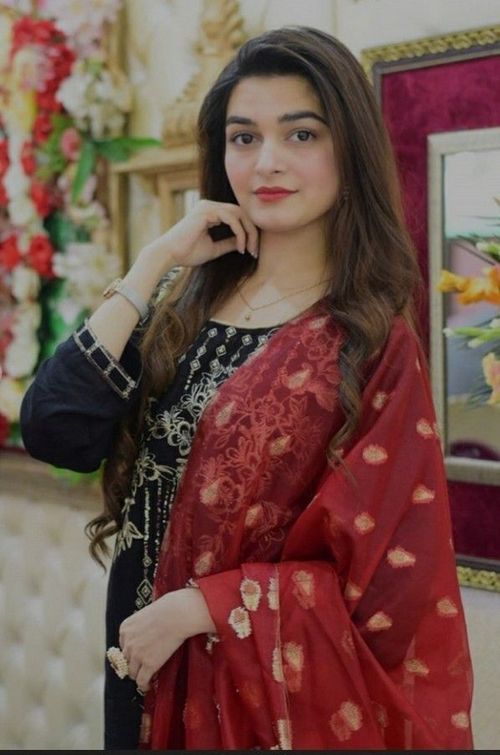 ladies profile pic