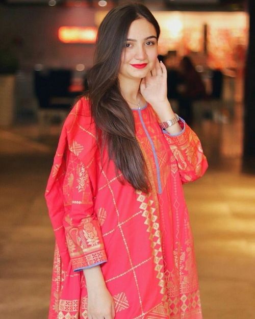 ladies profile pic