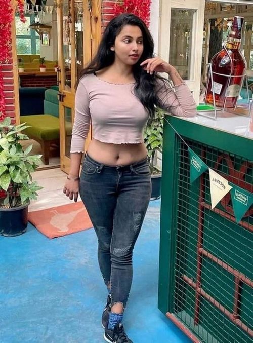 ladies profile pic