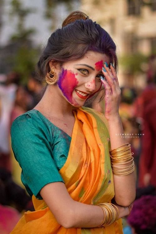 ladies profile pic
