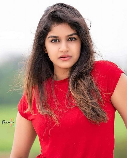 ladies profile pic