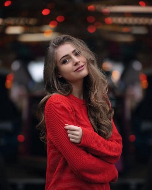 ladies profile pic