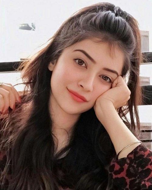 ladies profile pic