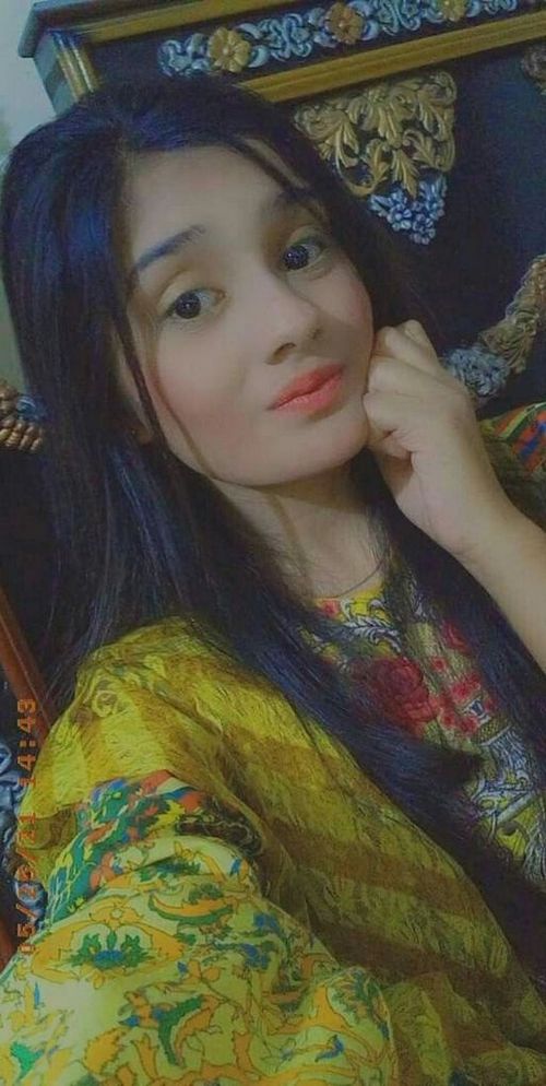 ladies profile pic