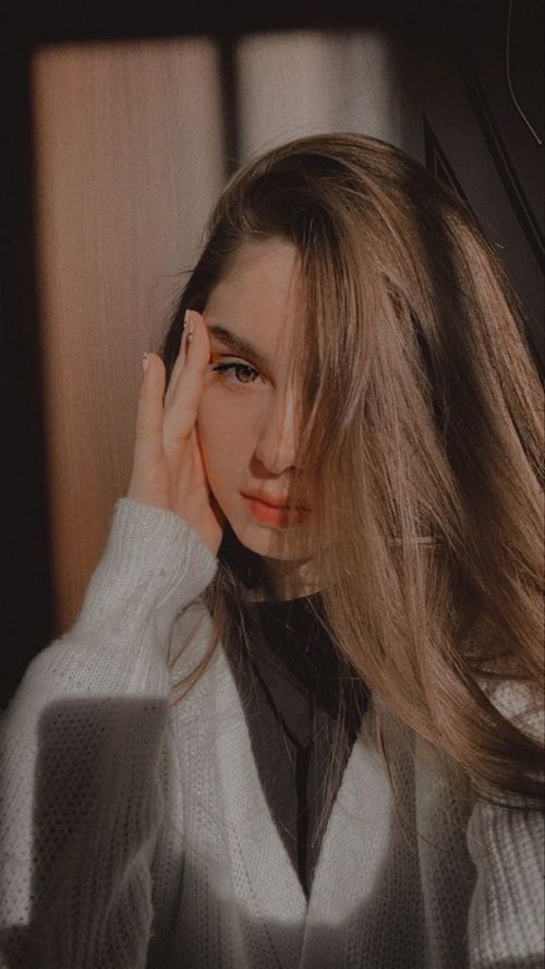 ladies profile pic