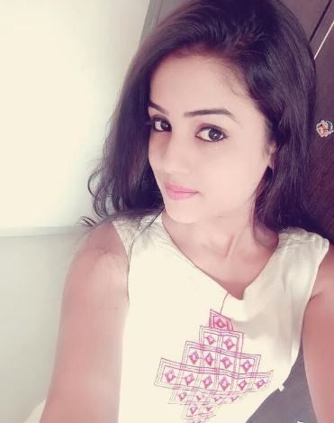 ladies profile pic