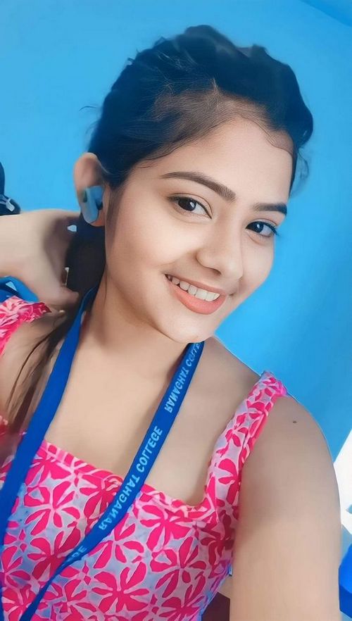 ladies profile pic