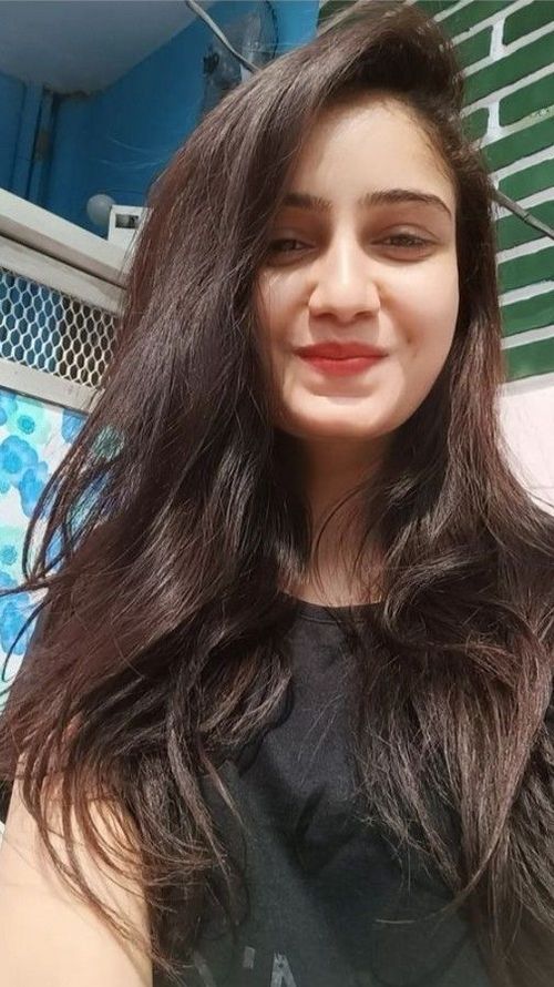 ladies profile pic