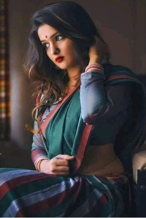 ladies profile pic