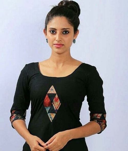 ladies profile pic