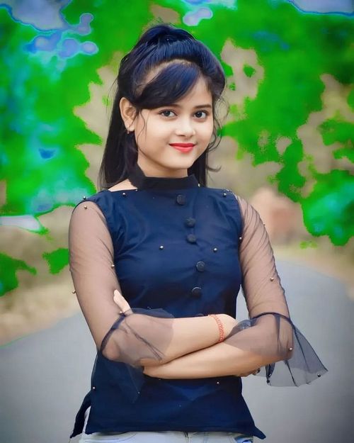 ladies profile pic