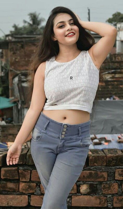 ladies profile pic