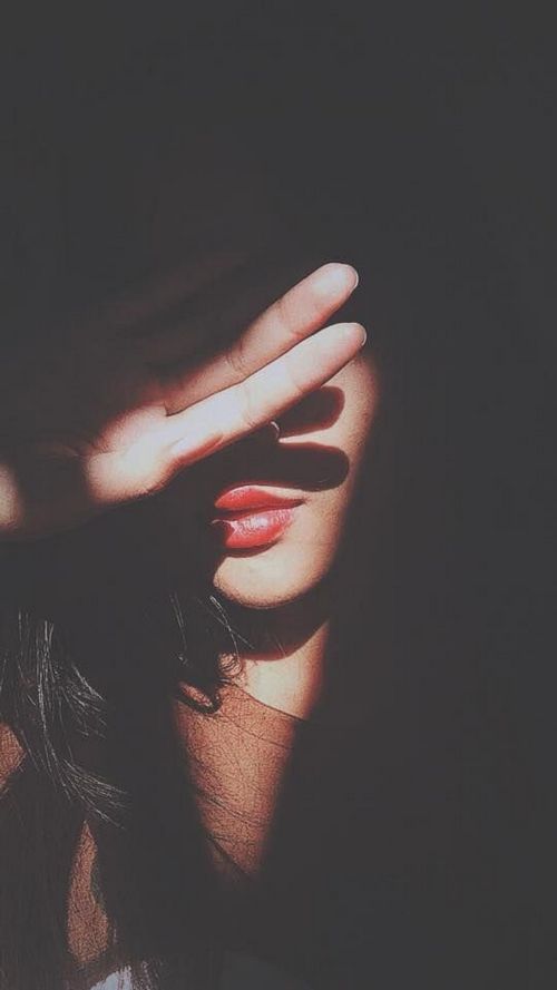ladies profile pic