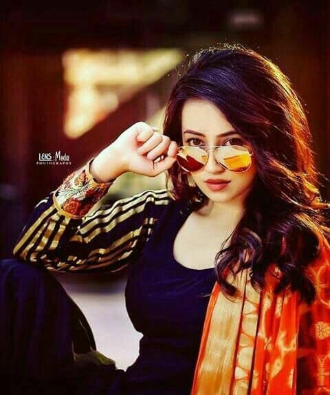 standard whatsapp dp