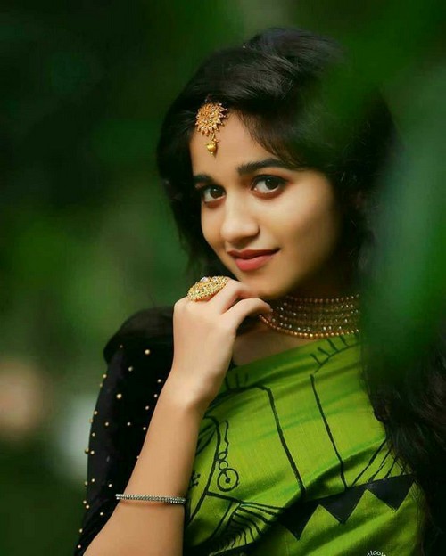 simple girl pic