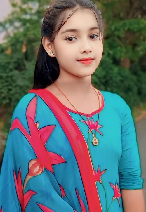 simple girl pic