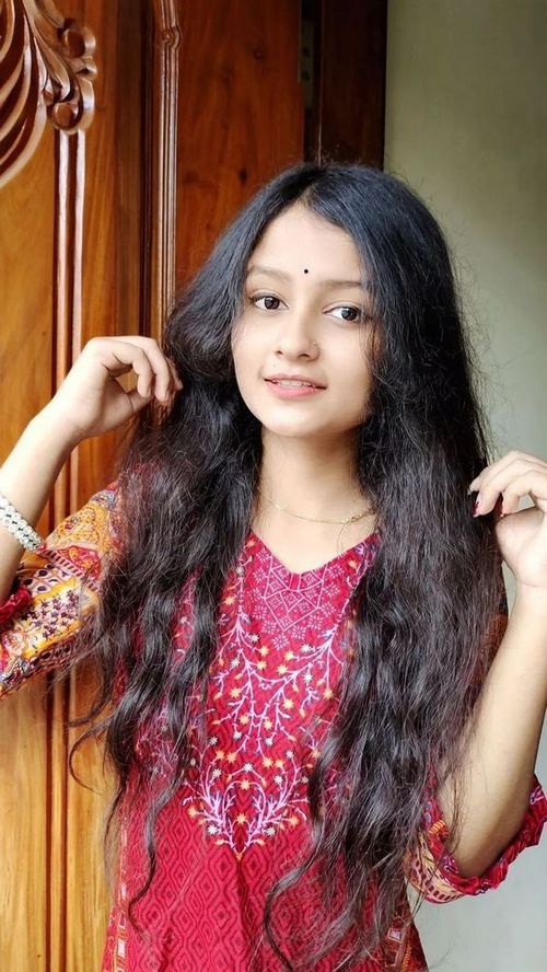 simple girl pic