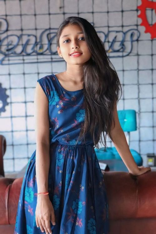 simple girl pic