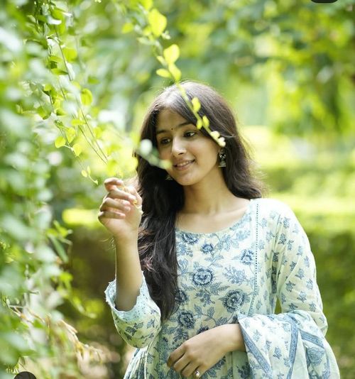 simple girl pic