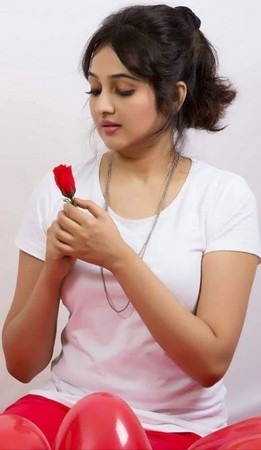 simple girl pic