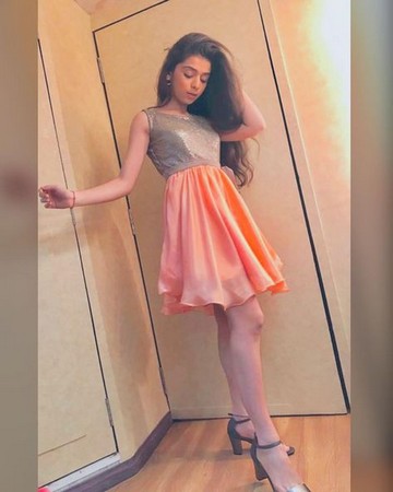 simple girl pic