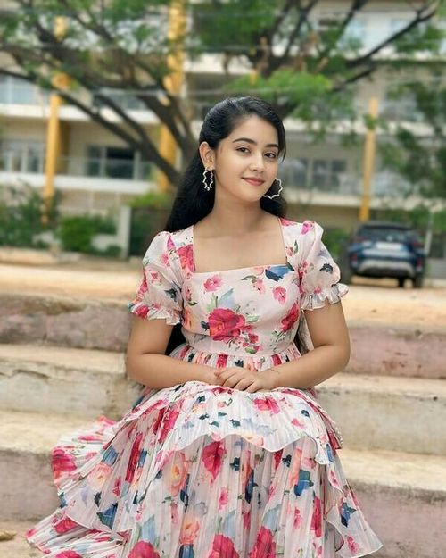 simple girl pic