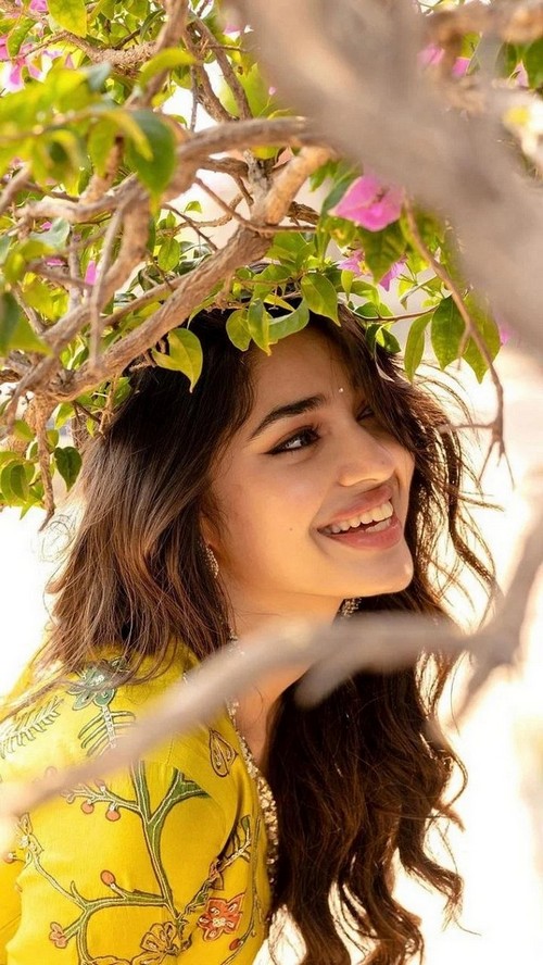 simple girl pic