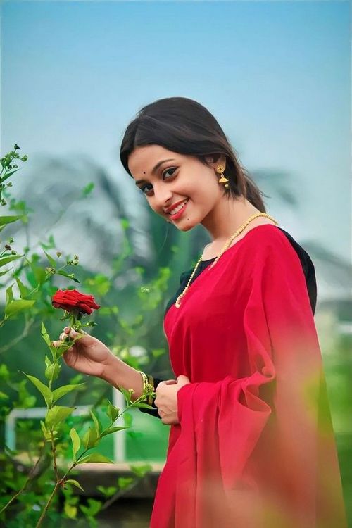simple girl pic