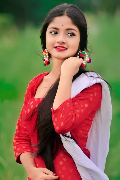 simple girl pic