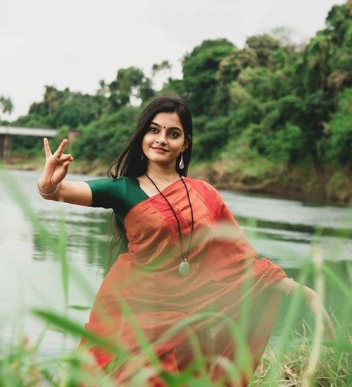 simple girl pic