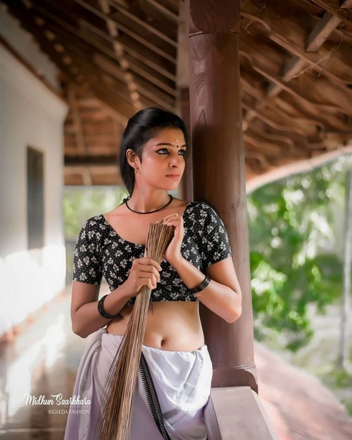 simple girl pic