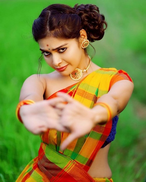 simple girl pic