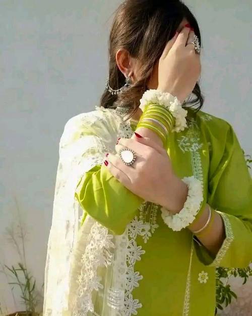 standard whatsapp dp